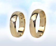Sárga arany karikagyűrű: "ROMÁNC"
